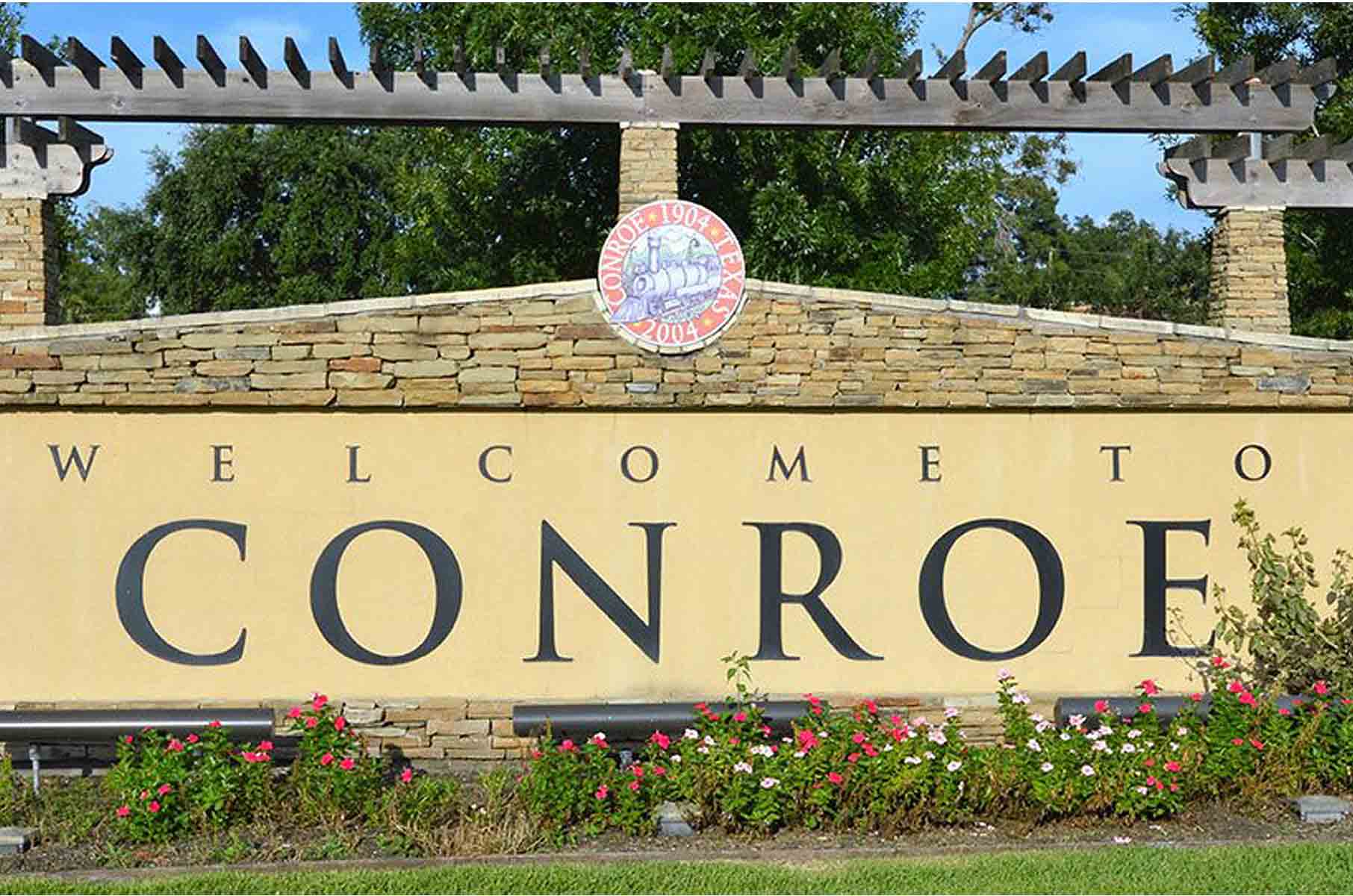 Conroe Limousine Service, Conroe Party Bus Rental